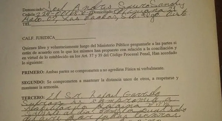Periodista denuncia empleado de fiscal se niega a cumplir acuerdo