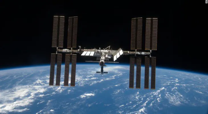 La Estación Espacial Internacional se 'convierte' en el trineo de Santa
