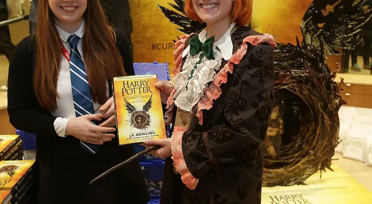 "Es hora de volver a Hogwarts": después de 10 años los fans de la saga ya tienen el nuevo libro
