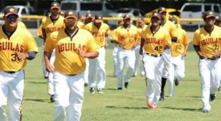 Aguilas 5, Gigantes 3; Leones 6, Estrellas 2; Licey 5, Toros 4; tabla de posiciones