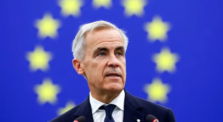 Carney critica a Trump en Francia y apoya estrechar lazos de Canadá con la Unión Europea