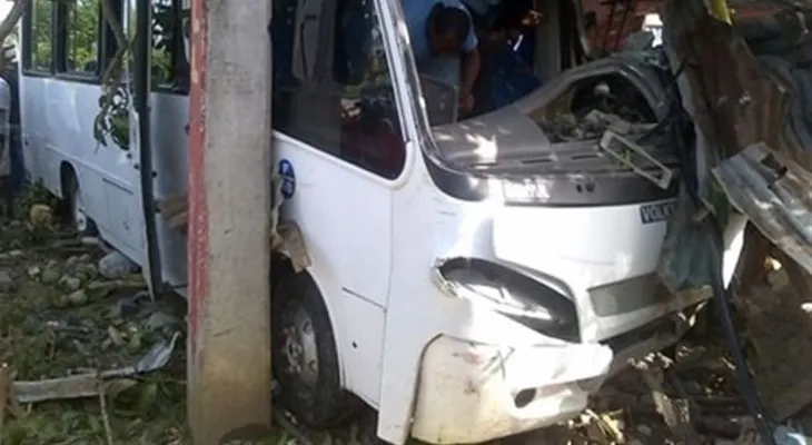 Cobrador del autobús, donde ayer murieron 4 personas, podría haber estado conduciendo el vehículo
