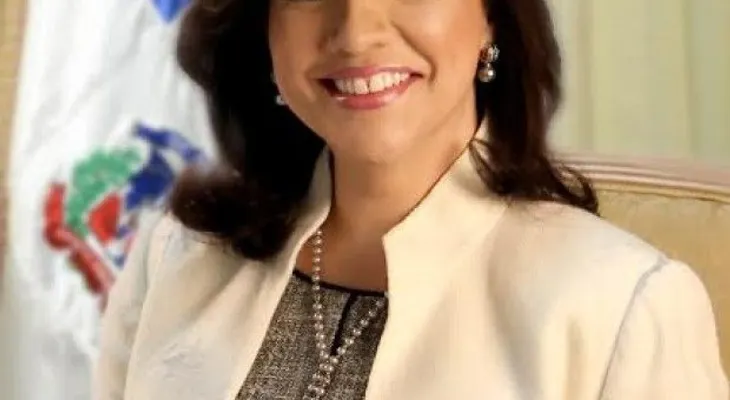 Danilo visita vicepresidenta Cedeño; quien fue dada de alta 