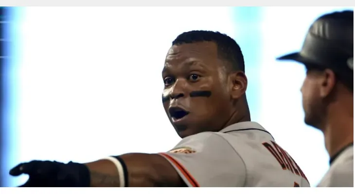 Rafael Devers muestra molestia tras ser sustituido por San Francisco