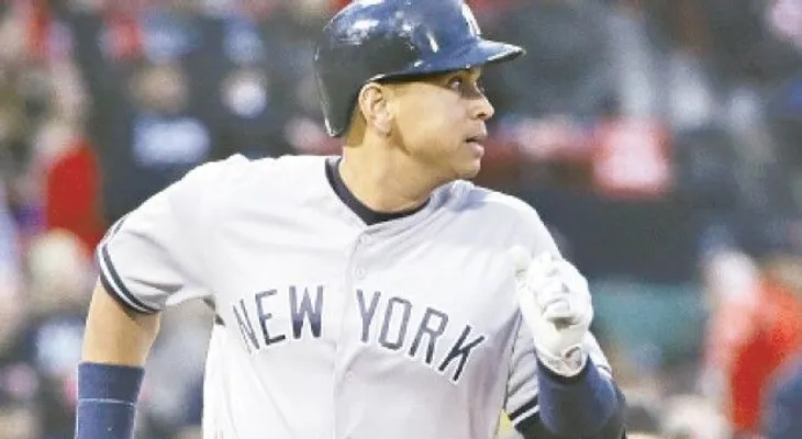 Melky de 4-3; Sale logró su sexta victoria