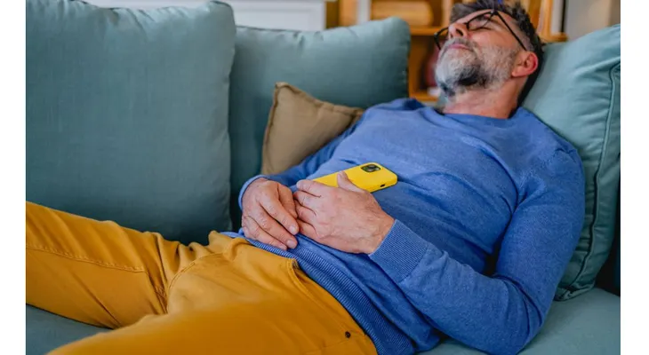 La siesta diaria: beneficios y riesgos según su duración