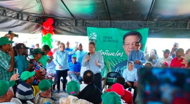 Leonel Fernández inicia en Montecristi consultas con sectores productivos