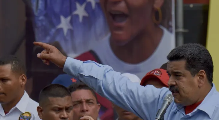Maduro demandará a la directiva de la Asamblea Nacional por "usurpación de funciones"