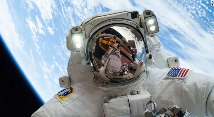 ¿Qué les ocurre a nuestros cuerpos en el espacio? Así es la salud en gravedad cero