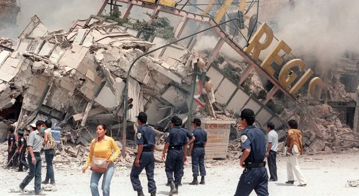 México recuerda el terremoto que hace 30 años sacudió a gran parte del país