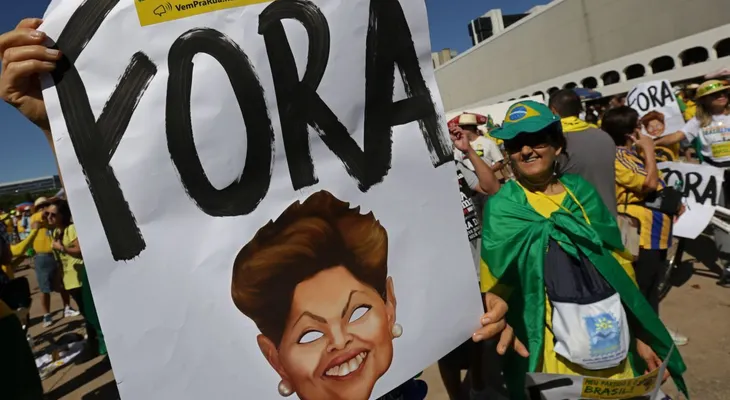 Protestan para exigir juicio político a Roussef