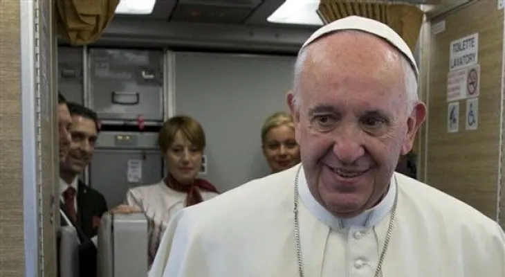 El papa aplaude el acuerdo de paz alcanzado en Colombia