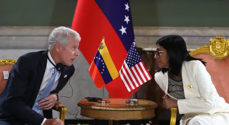 Venezuela firma acuerdos energéticos con Estados Unidos e Italia por más de US$ 10.000 millones