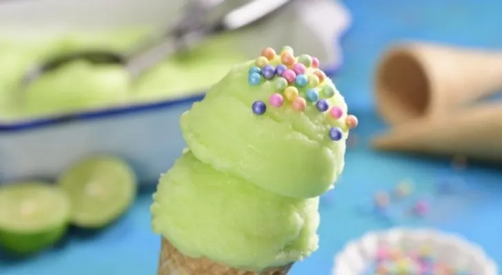 Un sabroso helado de Limón para Semana Santa. Es fácil y sencillo de preparar