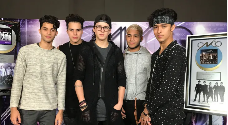 Conoce a CNCO, la "boyband" urbana del momento que causa sensación en América Latina
