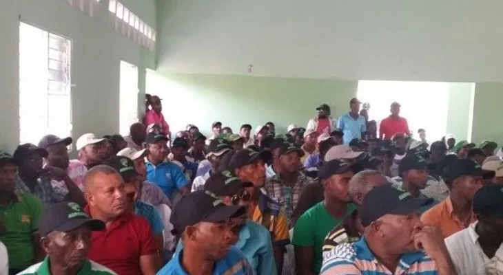 Agrodosa indemniza 251 pequeños productores afectados por la sequía