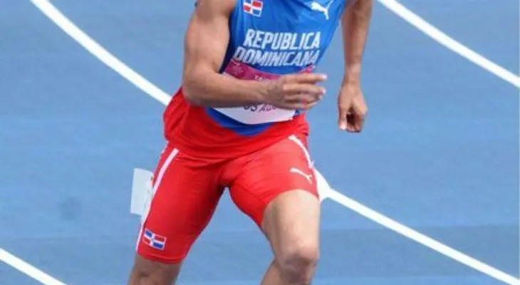  Luguelín Santos conquista el oro en Taipéi, China 