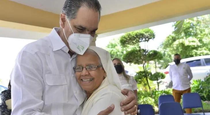 SENASA realiza donación a la Residencia Geriátrica Dr. Carl Georg