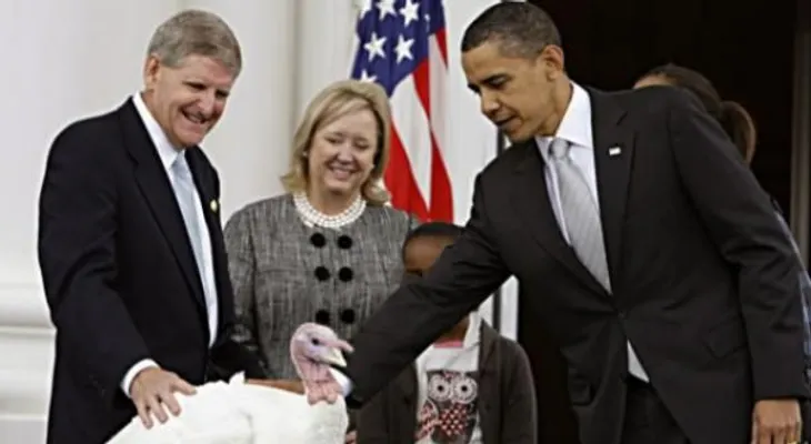 Obama perdona dos pavos de ser cena de Acción de Gracias