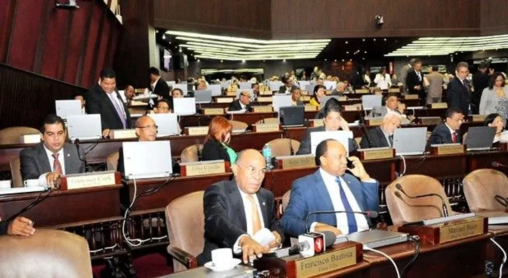 Llamado del PLD sobre ley de partidos recibe respaldo