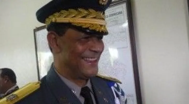 Quitan al jefe de la Policía en Santiago