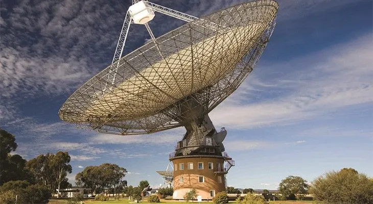 Confirman que misteriosas señales de radio podrían ser "transmisiones extraterrestres"