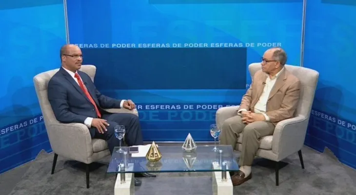Pepe Abreu propone aumento salarial retroactivo de un 20% en sector privado