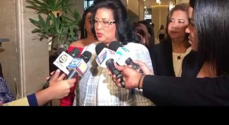 Cristina Lizardo lamenta incidentes con legisladores frente a Procuraduría