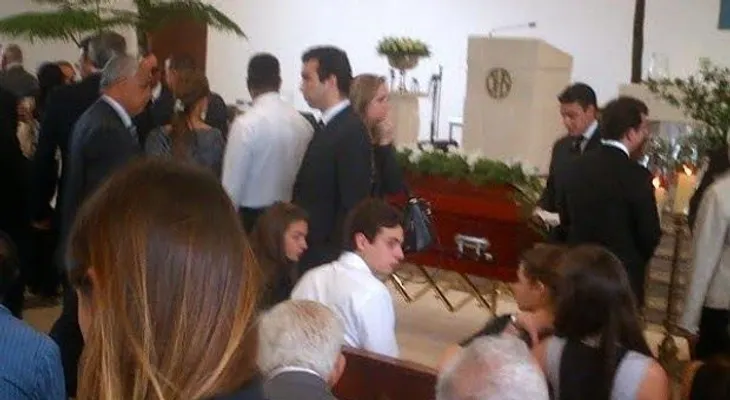 Exponen cuerpo de Poppy Bermúdez en politécnico de Santiago
