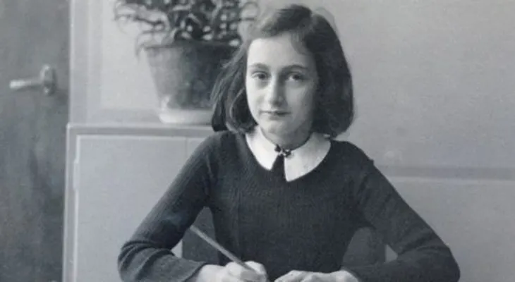 Subastarán poema de Ana Frank que hasta hace poco se creía perdido