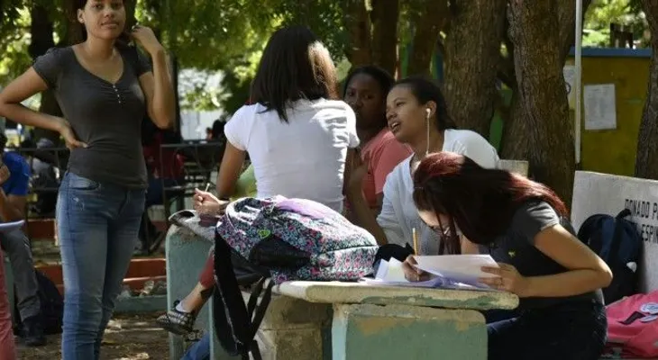 Más del 12% universitarias dominicanas han tenido abortos