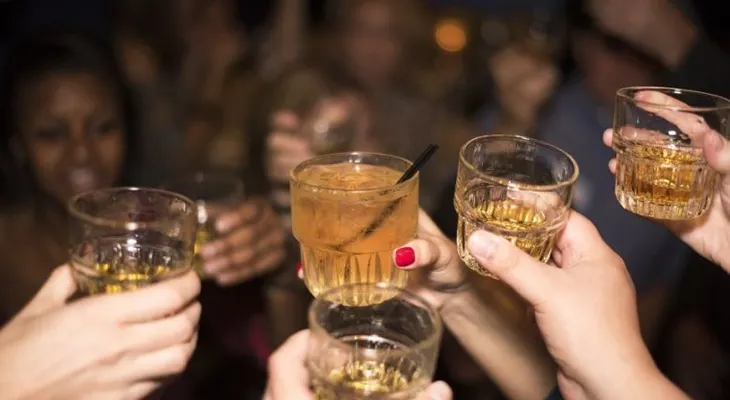Salud Pública advierte consumo alcohol y "hookah" dañan a la familia
