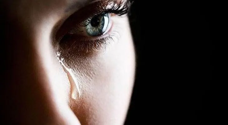 Llorar es bueno para la salud; las mujeres lo hacen cuatro veces más que los hombres