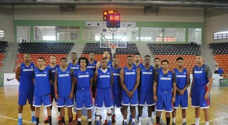 Preselección Nacional de Baloncesto RD realizó 2 cortes y redujo a 15 el grupo