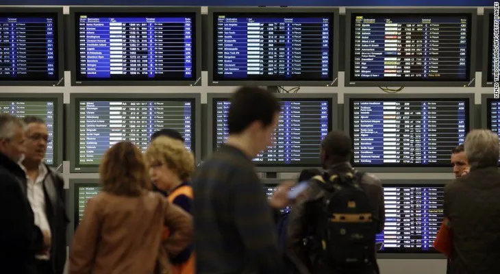 ¿Acaso hay simpatizantes de ISIS que trabajan en los aeropuertos?