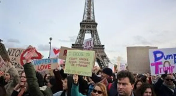 Multitudinaria protesta contra Trump en Francia