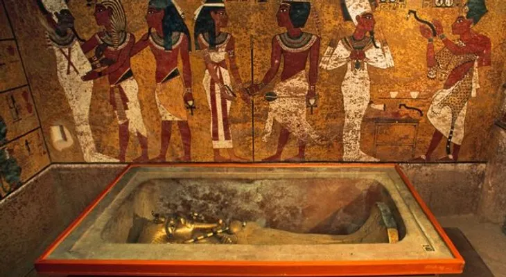 Las dos cámaras secretas de la tumba de Tutankamón (VIDEO)