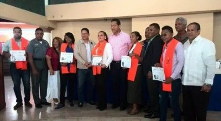 Ministerio de la Juventud gradúa 250 jóvenes en Tenares
