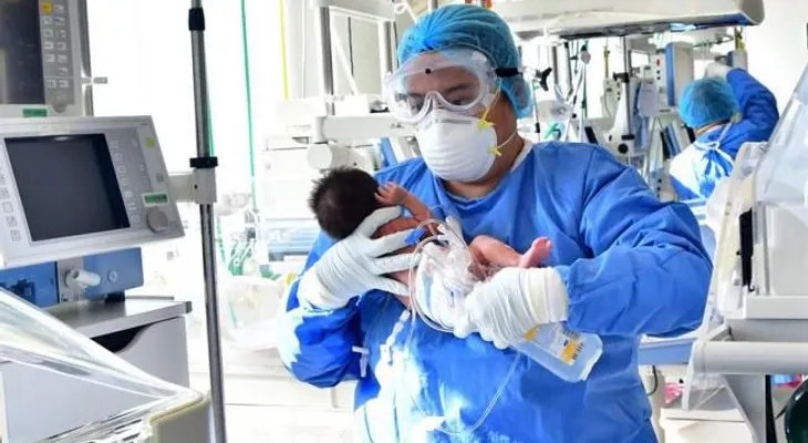Un caso inédito en el mundo: Trillizos nacen con coronavirus en México