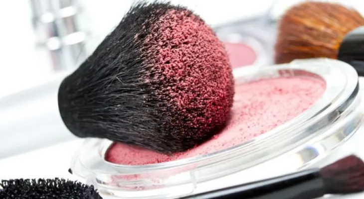 Conoce cuándo tienes que renovar tus productos de cosmética