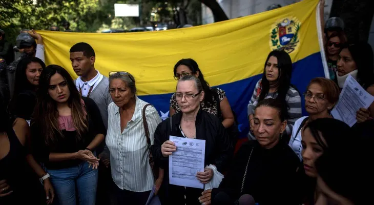 Cientos de venezolanos honran a Óscar Pérez y repudian la operación policial