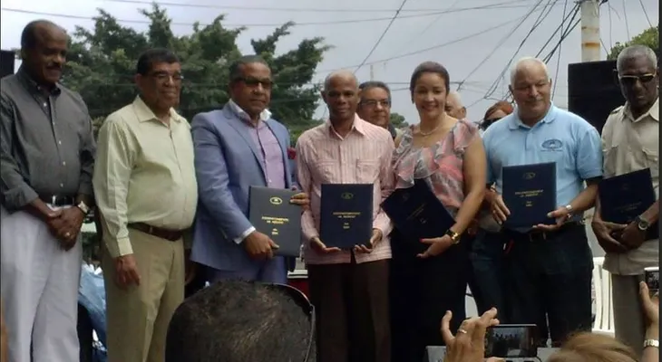Fundación congratula a personalidades