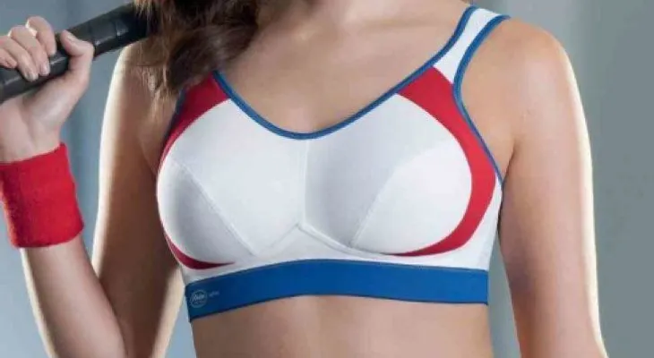 ¿Por qué a los hombres les gustan los senos grandes?