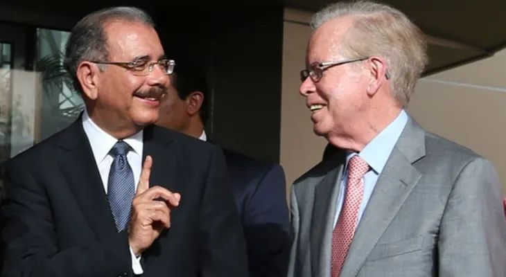 Presidente Medina resalta seriedad y objetividad del periódico Hoy en su 32 aniversario