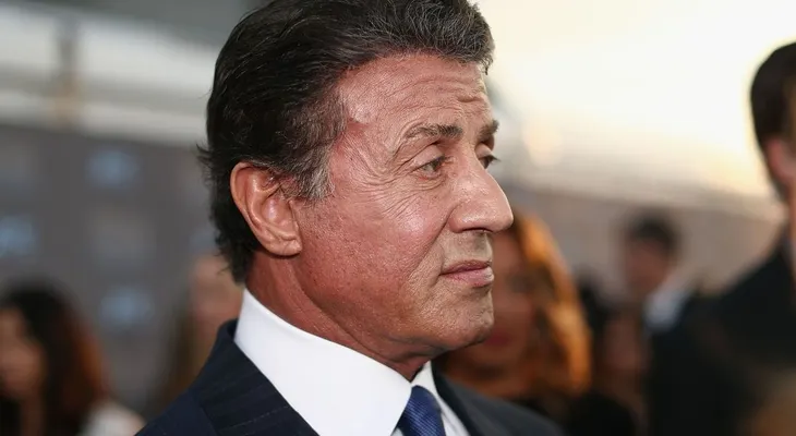"Eso nunca sucedió. Es mentira: Sylvester Stallone rompe el silencio sobre acusación de violación 