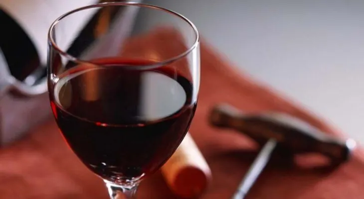 ¿La previa? 5 alimentos que deberías comer antes de salir de copas
