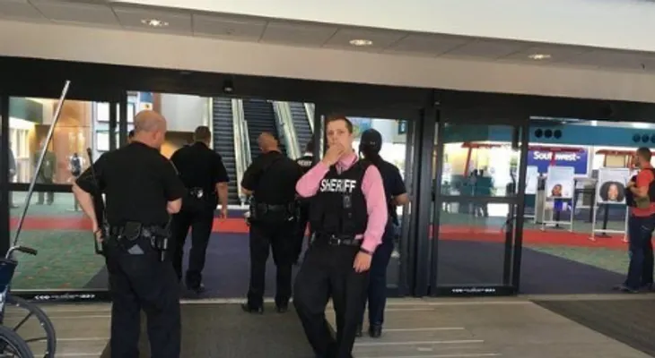 Apuñalan a un policía en el aeropuerto de Michigan