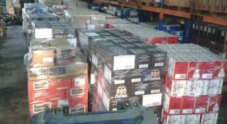 Decomisan cargamento de bebidas alcohólicas y cigarrillos valorado en RD$30 MM