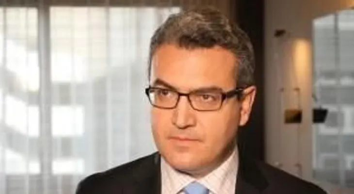 Eurodiputado admite que colaboró en fuga de los  pilotos franceses (VIDEO)