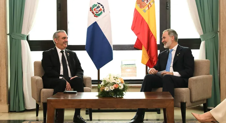 Presidente Abinader se reúne con el rey de España